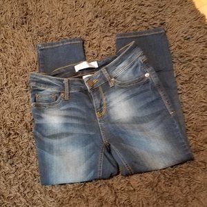 No Boundaries Capris